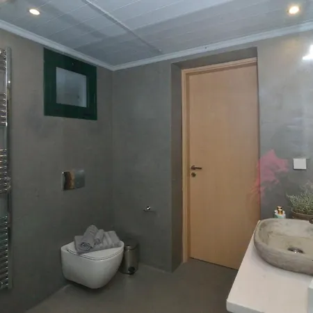 Kiskiras Estate Villa *